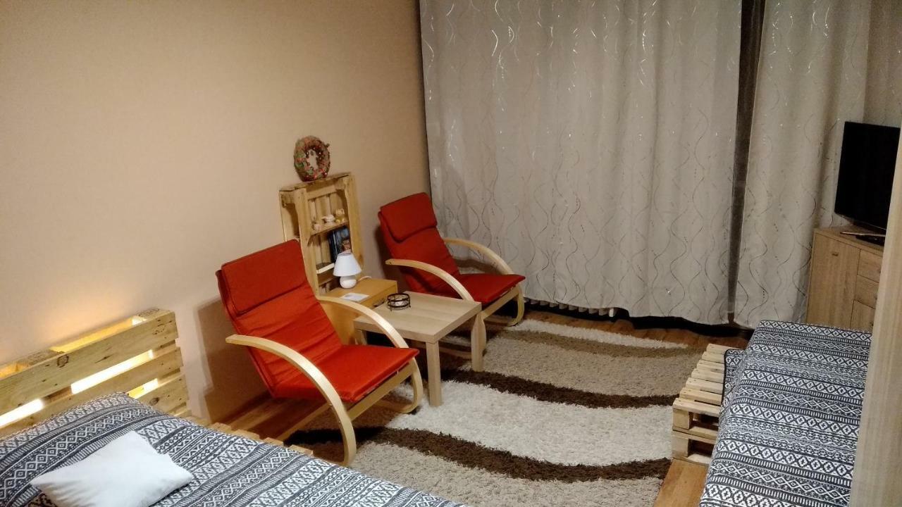 מישקולץ Gesztenyes Apartman מראה חיצוני תמונה